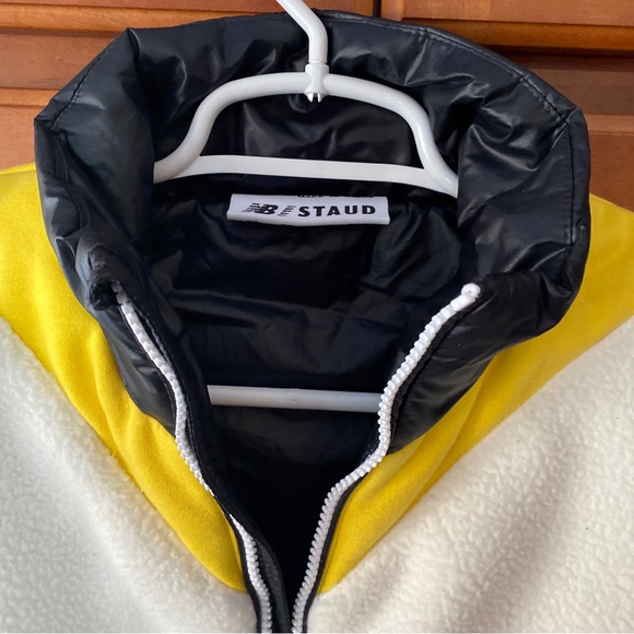 New Balance Puffy Staud Vest Fleece Collared Womens Size XS - Picture 8 of 13